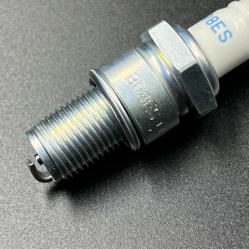 Свеча зажигания NGK BR8ES (PREMARINE)