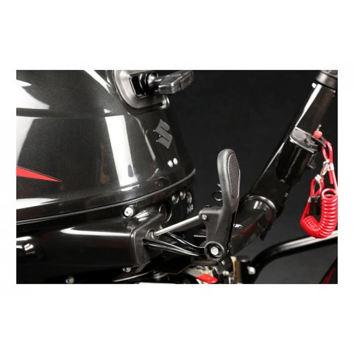 Лодочный мотор SUZUKI DF20AS