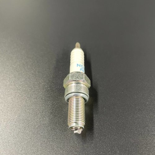 Свеча зажигания 1275 CR8E (NGK)