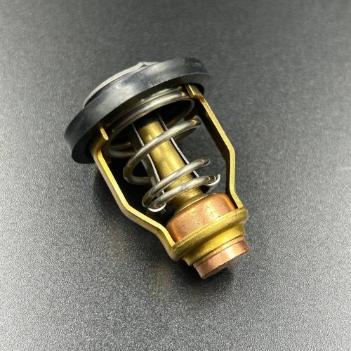 Термостат Suzuki DF90-300, DF70A-90A (71 °C) (Omax)
