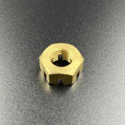 Гайка крепления гребного винта Tohatsu 9.9-30 (Omax)