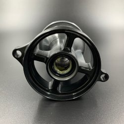 Обойма гребного вала Suzuki DF70-90(A) (В сборе) (Suzuki)