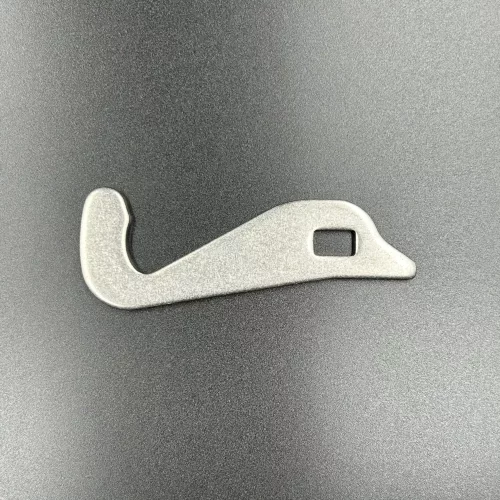 Скоба замка капота Suzuki DF150-350(A) (Suzuki)