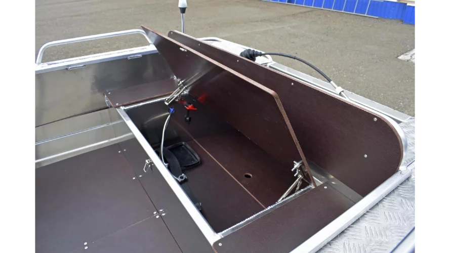 Wyatboat-430 DCM