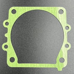 Прокладка под пластину помпы охлаждения Suzuki DF150-250, DF150-250(A) (Suzuki)