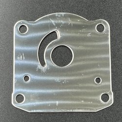 Пластина помпы охлаждения Yamaha 25-30, F20-25 (Omax)