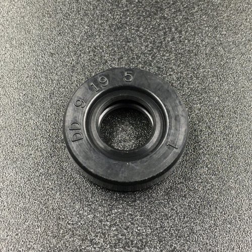 Сальник Yamaha (9x19x5) (Omax2)