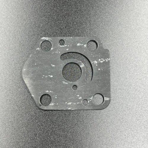 Прокладка под пластину помпы охлаждения Suzuki DT9.9-15, DF9.9-15 (Omax)