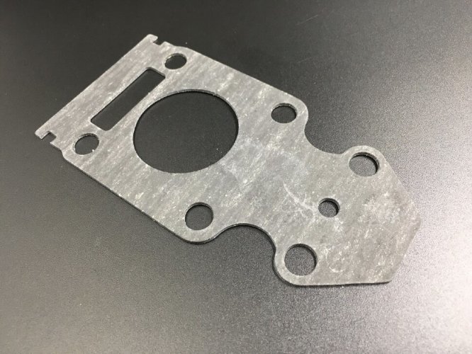 Прокладка под основание помпы охлаждения Yamaha 9.9-15, F9.9-15 (Omax)