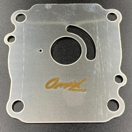 Пластина помпы охлаждения Suzuki DT90-100, DF60-140, DF100-140(A) (Omax)