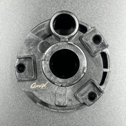 Корпус помпы охлаждения Yamaha 20-30 (старого образца) (Omax)