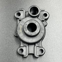Корпус помпы охлаждения Yamaha 40-50, F40-60 (Omax)