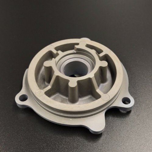 Корпус сальника тяги переключения скорости Suzuki DF60-70, DF40-60(A) (Suzuki)