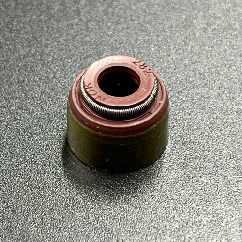 Маслосъемный колпачок Suzuki DF90-140, DF100-140(A) (Впуск/Выпуск) (Premarine)
