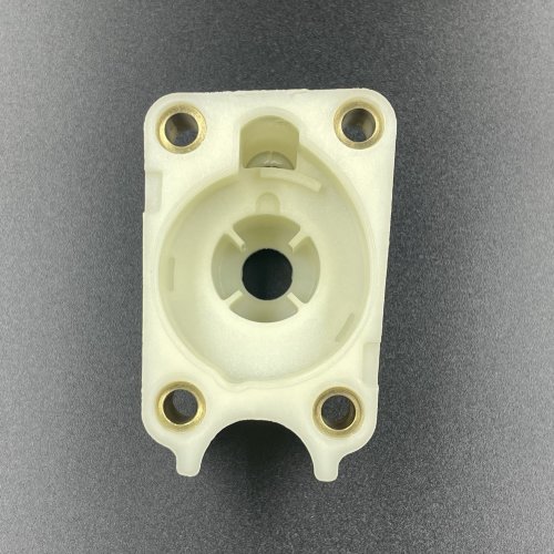 Корпус помпы охлаждения Suzuki DF4-6(A) (Suzuki)
