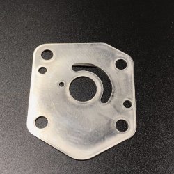 Пластина помпы охлаждения Suzuki DF8-20(A) (Suzuki)