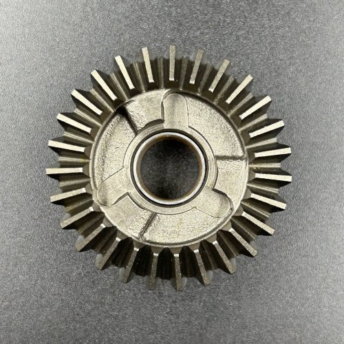 Шестерня заднего хода Yamaha 4-5 (Omax)