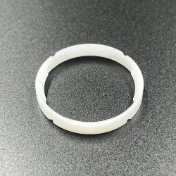 Втулка струбцины пластиковая Yamaha 30-90, F25-100 (Omax)