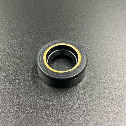 Сальник Yamaha (11x22x7) (Omax)