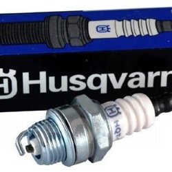 Свеча зажигания Husqvarna для бензопилы, косилки.