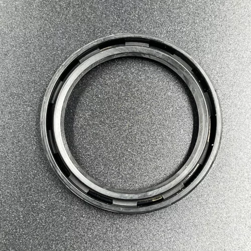Сальник Yamaha (93102-40M38; 93102-40M14) (40x52x6) (Omax)