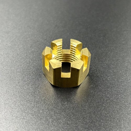 Гайка крепления гребного винта Yamaha 20-30, F20-45 (90171-16011) (Osaka)