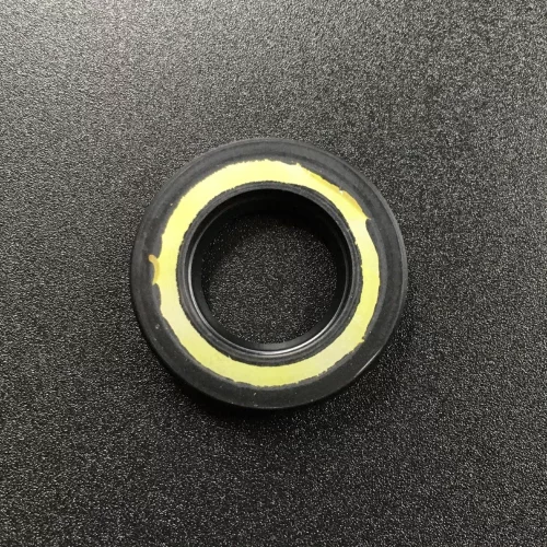 Сальник Yamaha (93101-16M36; 93101-16M01; 93104-16M04) (16x30x5) (Yamaha)