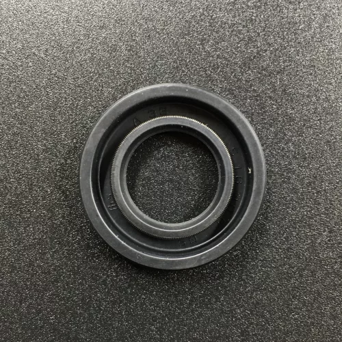 Сальник Yamaha (93101-16M36; 93101-16M01; 93104-16M04) (16x30x5) (Yamaha)