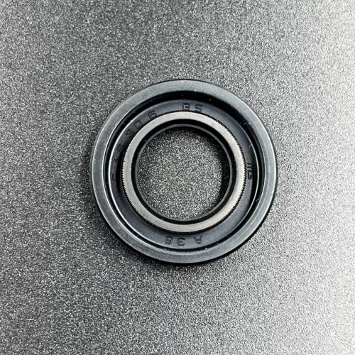 Сальник Yamaha (93101-16M36; 93101-16M01; 93104-16M04) (16x30x5) (Yamaha)