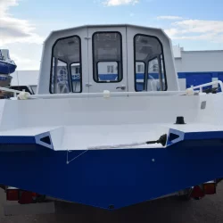 Неман-500 (закрытая рубка)