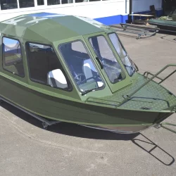 Неман-500 (закрытая рубка)