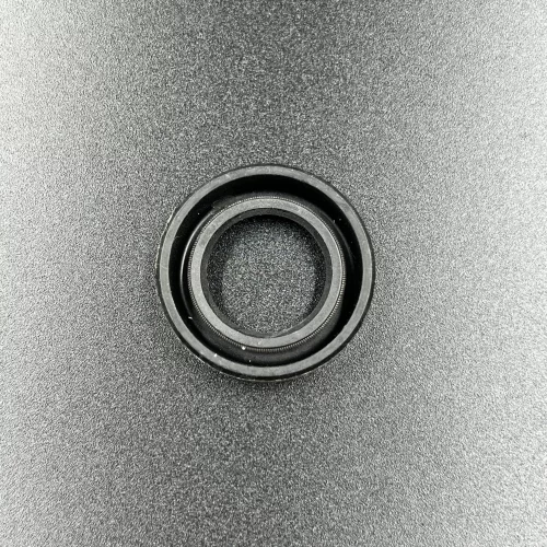 Сальник Mercury (18x32x8) (Omax)