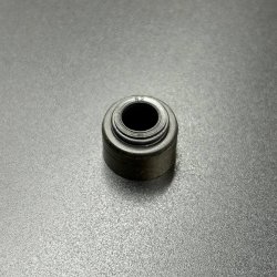 Колпачок маслосъемный Mercruiser 357 MAG BRAVO 4V/357 ALPHA 4V/383 MAG BRAVO 4V(8M0050563) (Quicksil