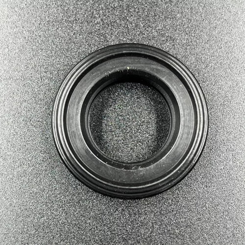 Уплотнение свечного колодца Honda BF135-150 (KACAWA)