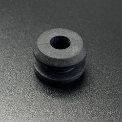 Втулка поддона Yamaha 25-250, F9.9-100 (Yamaha)