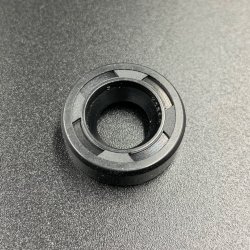 Сальник Yamaha (93101-11M14) (10.8x21x7) (Omax)