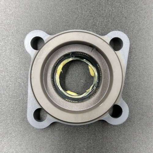 Основания помпы Suzuki DF90-140(A) (Suzuki)