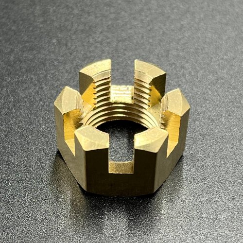 Гайка крепления гребного винта Yamaha 40-90, F25-100 (YUELANG)