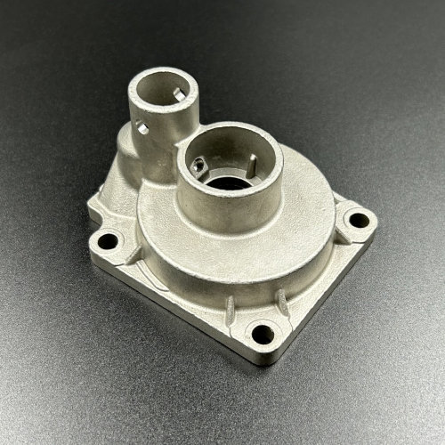 Корпус помпы охлаждения Suzuki DT20-40, DF40-50 (17411-94421; 17410-92L00) (Osaka)