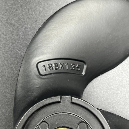 Гребной винт Suzuki DF2.5 (3x7-1/2x6) (от 2011 г.в)
