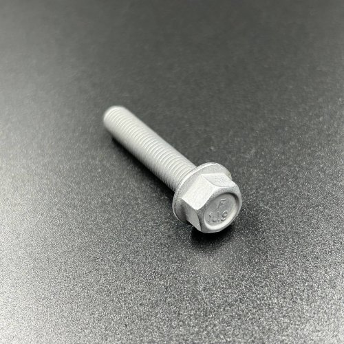 Болт крепления головки Yamaha 9.9-15 (GB5789(10.9);15F-0202) (YUELANG)