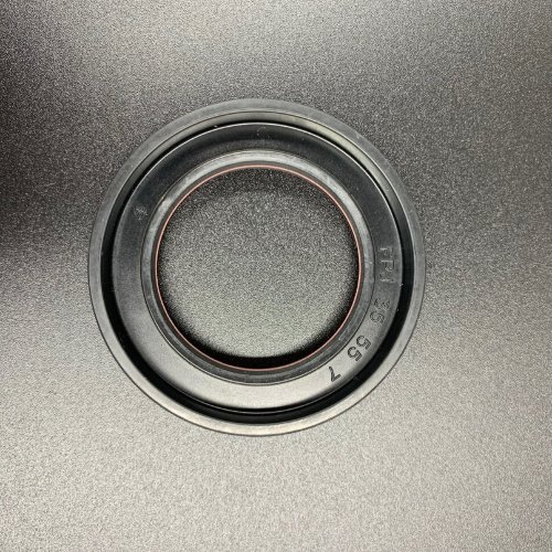 Сальник верх коленвала Suzuki DT40 (35x55x7) (Omax)