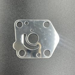 Пластина помпы охлаждения Suzuki 9.9-15, DF9.9-15 (Omax)