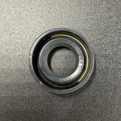 Сальник Yamaha (93101-10M25; 93102-10800) (10.8x21x7) (Omax)