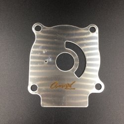 Пластина помпы охлаждения Suzuki DT20-40, DF25-50 (Omax)