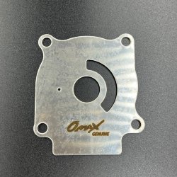 Пластина помпы охлаждения Suzuki DT20-40, DF25-50 (Omax)