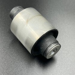 Демпфер опорный резиновый Yamaha 115 (верхний) (Yamaha)