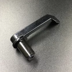 Ручка замка капота Tohatsu 9.9-18, 25-30, 40C (338Q67141-0) (PREMARINE)